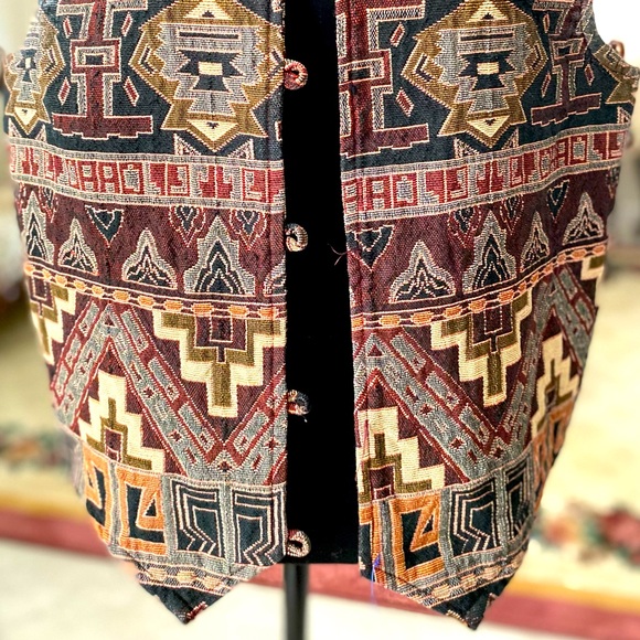 Vintage Tapestry Vest - Picture 5 of 6